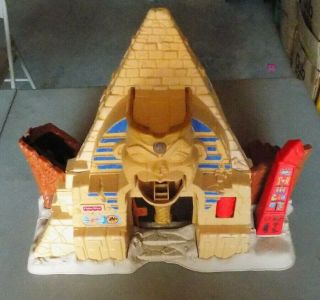Fisher Price 2001 Great Adventures Pyramid Egyptian Play - Set Tomb Mattel Playset