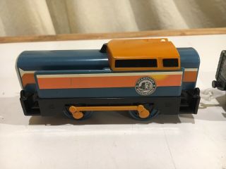 Motorized Den with Gray Car for Thomas and Friends Trackmaster Railway 3