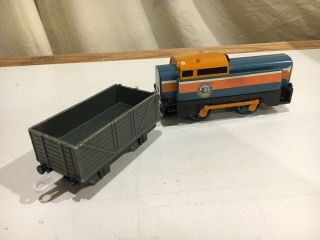 Motorized Den with Gray Car for Thomas and Friends Trackmaster Railway 5
