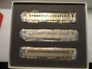 Brass,  S.  SOHO & Co.  HO gauge,  LIRR Babylon Express M.  U.  set,  1 motor,  2 trailer 10