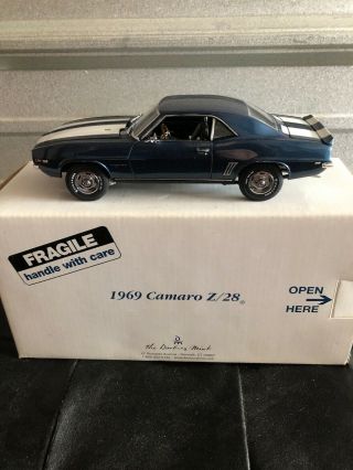 Danbury 1:24 1969 Camaro Z/28 Blue Very Rare Car