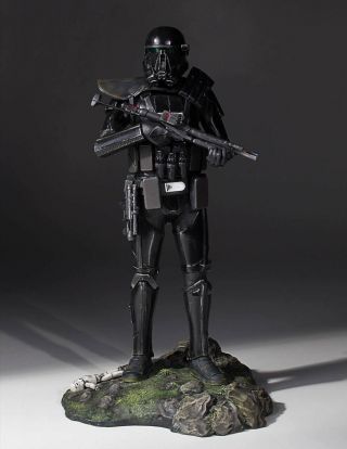 Star Wars Gentle Giant Death Trooper Specialist 1:8 Scale Statue