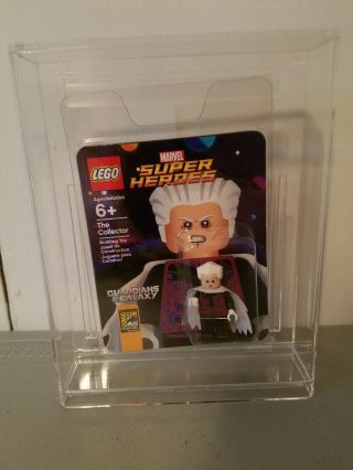 Sdcc 2014 Exclusive Lego Minifig Marvel The Collector W/ Display Case