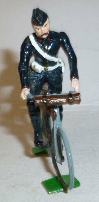UNIDENTIFIED WHITE METAL MODEL OF A MILITARY CYCLIST - N/MINT 3