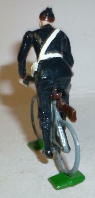 UNIDENTIFIED WHITE METAL MODEL OF A MILITARY CYCLIST - N/MINT 4