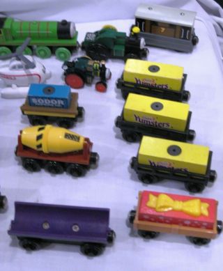 20 Wooden Thomas the tank engine and friends cars and locomotives & Harold 2