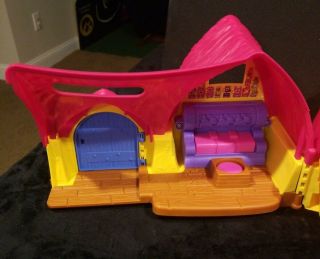 Fisher Price Little People Disney SNOW WHITE 7 Dwarfs MUSICAL Cottage COMPLETE, 2