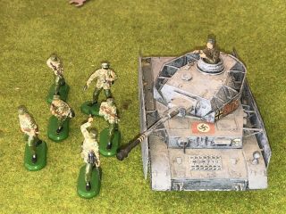 Britains Deetail /dsg Converts German Waffen Ss - Metal Bases - With Panzer Iv