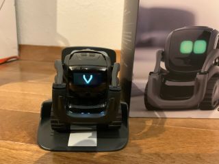 Vector Robot by Anki,  A Home Robot Who Hangs Out & Helps Out 5