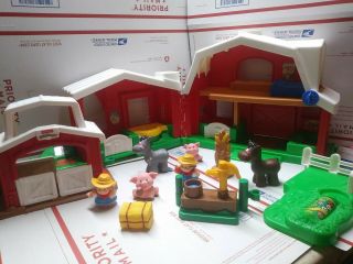 2001 Fisher Price Little People Farm Play Set Sounds And Accessories