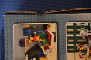 LEGO 10211 Grand Emporium set creases on the box. 5