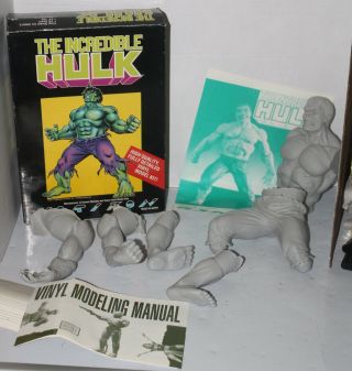 The Incredible Hulk Vinyl Model Kit Horizon 1/6 Scale Marvel