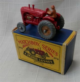 SCRIPT BOX 1950s.  MATCHBOX LESNEY.  4 Massey Harris Tractor. 2