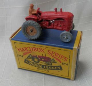 SCRIPT BOX 1950s.  MATCHBOX LESNEY.  4 Massey Harris Tractor. 5