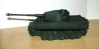 41 - 647 Nichimo 1/30th Scale Panzerkampfwagen Vi Tiger I Plastic Model Built