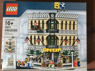 LEGO 10211 GRAND EMPORIUM BOX W/ SEALS 2