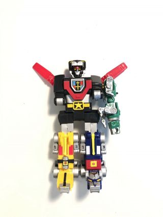 1998 Wep Trendmasters 7” Voltron Action Figure Missing One Lion & Sword