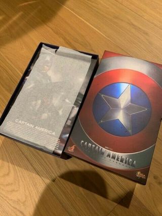 Hot Toys Captain America: The First Avenger Action Figure Nib