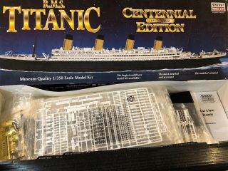 R.  M.  S.  Titanic Museum - Quality 1/350 Scale Model Kit (minicraft No.  11318)