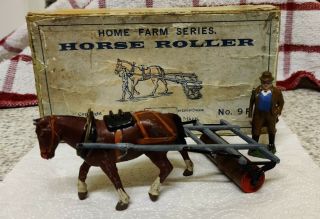 Pre War Britain’s Lead Farm No 9f Horse Drawn Roller & Box