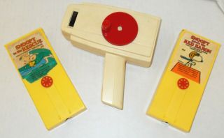 Fisher - Price Movie Viewer,  2 Snoopy & Woodstock Cartridges Peanuts Red Baron