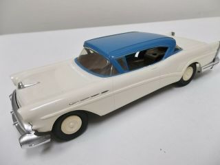 Amt 1957 Buick Roadmaster Coupe Friction Promo Car 1:25 Blue & White Two - Tone