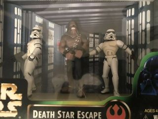 Star Wars Power of the Force Death Star Escape 3 figure pack Cinema Scene 2