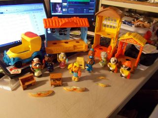 Vintage 1975 Mattel Hub Bubs Happy Hollow Play Set With Extra Figures