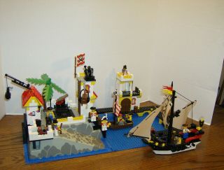 Lego 6277 Pirates Imperial Trading Post 100 W/instructions & Shooting Cannons