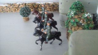 3 W BRITAINS 1926 FROM SET 229 USA CAVALRY IN SERVICE DRESS LEAD 7