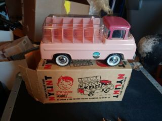 Vintage Nylint Kennel Truck No.  6200 WITH BOX AND DOGS RARE 4