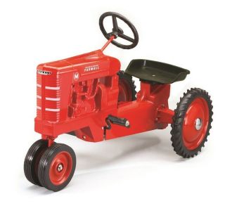 Farmall M Narrow Front Pedal Tractor By Scale Models Nib Never Assembled
