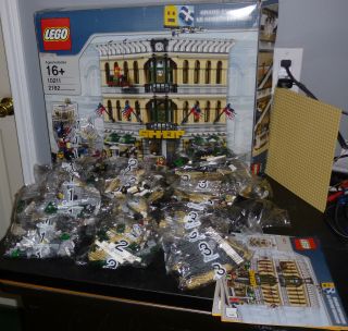 Lego Creator Grand Emporium (10211) Open Box