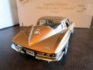 1:24 Danbury 1964 Chevrolet Corvette Coupe Sting Ray Limited Edition 4