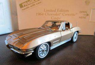 1:24 Danbury 1964 Chevrolet Corvette Coupe Sting Ray Limited Edition 9