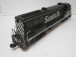 ARISTO - CRAFT ART - 22126 U25 - B Santa Fe Diesel Locomotive Lights,  Smoke G Scale 4