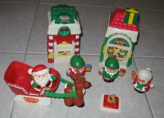 Fisher Price Little People Christmas Village Load W/santa Elfs Gift Sleigh Car,  A