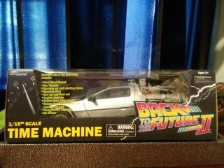 Back to the Future DeLorean Vehicle - Diamond Select Toys - - LIGHTS 2