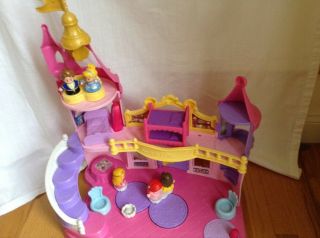 Fisher - Price Little People Disney Princess Musical Dance Castle and Accessories 4