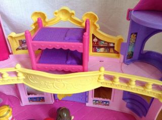 Fisher - Price Little People Disney Princess Musical Dance Castle and Accessories 6