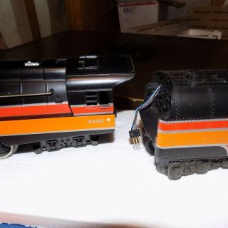 Lionel 6 - 8307 SP 4 - 8 - 4 4449 Daylight Locomotive and Tender OB 5