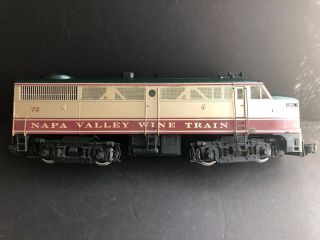 Aristo - Craft ART 22048 - 2 Napa Valley Wine Train 72 Diesel Locomotive 6