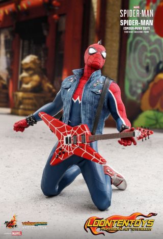 Hot Toys 1/6 VGM32 – Marvel ' s Spider - Man – Spider - Man (Spider - Punk Suit) 5