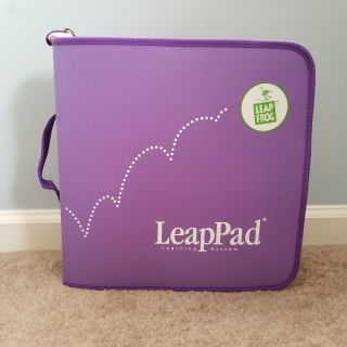 Leap Frog LeapPad Learning System with Case and 14 Books & Cartridges 3