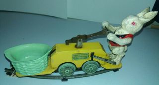 Lionel 1103 Peter Rabbit Chick Mobile Wind Up 1935