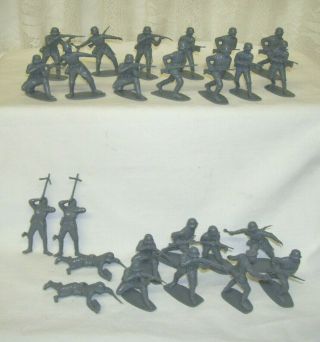 Ww Ii German Toy Soldiers Set Of 25