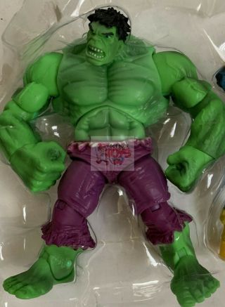 The Incredible Hulk Hasbro Marvel Universe 3.  75 " Inch Action Figure