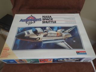 Monogram 1/72 Nasa Space Shuttle " Young Astronauts " 1/72 Plastic Model Kit 5904