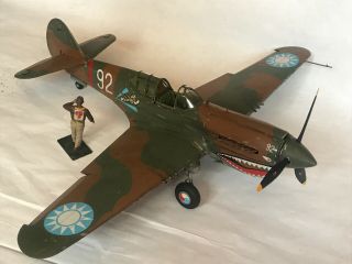 Built Revell 1/32 Curtiss P - 40e " Flying Tigers " Model Kit With Pilot