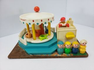 Vintage 1972 Fisher Price Little People Merry Go Round Carousel W/ 4 People